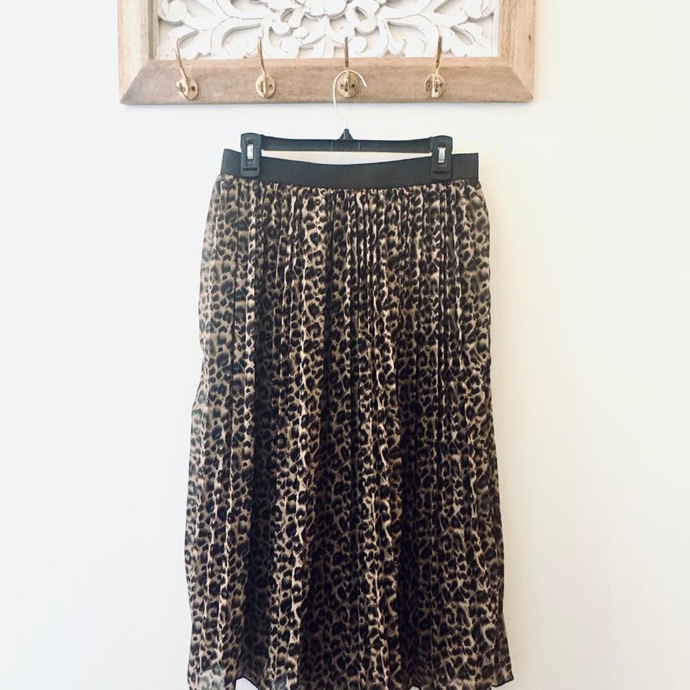 Leopard Pleated Skirt